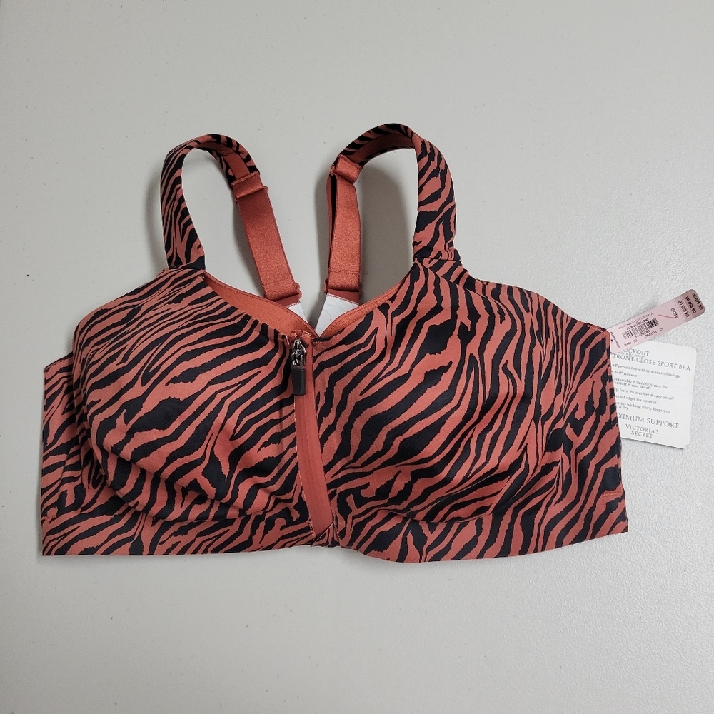 Victoria's Secret NWT Knockout Front Close Underwire Sport Bra.